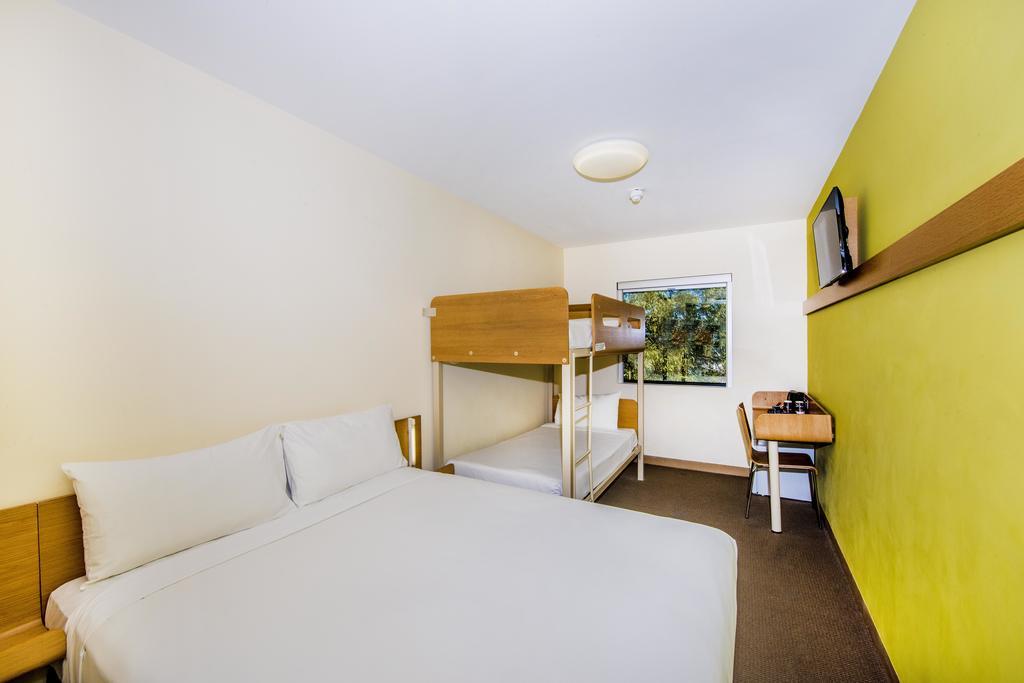 Ibis Budget Sydney Olympic Park Exterior foto