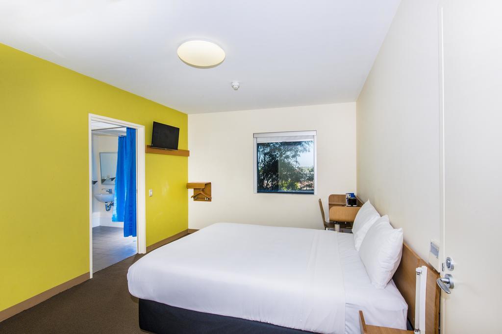 Ibis Budget Sydney Olympic Park Exterior foto